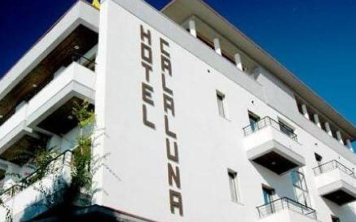Hotel Cala Luna