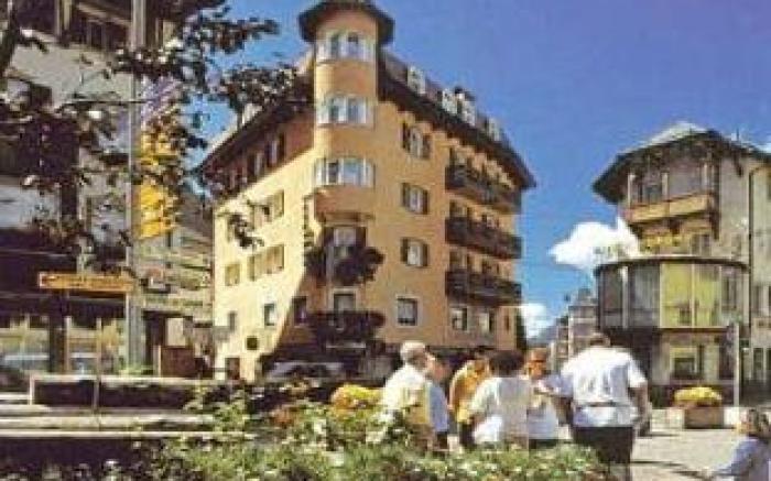 Central Hotel