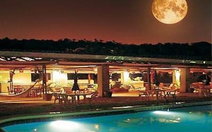 Hotel Raices Esturion