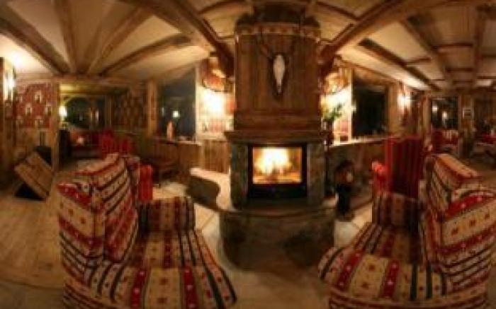 Hotel Bucaneve
