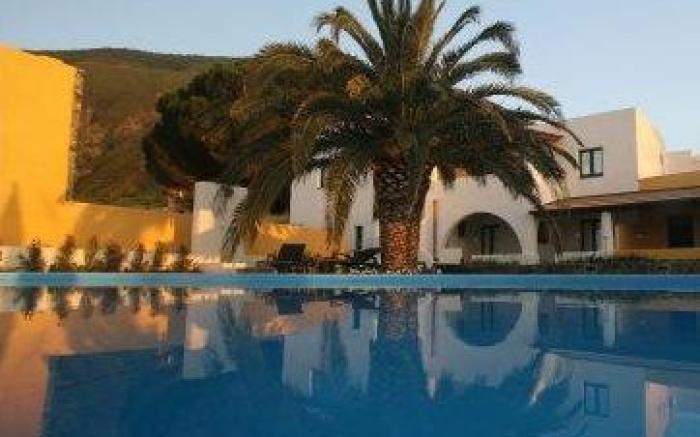 Hotel Ravesi