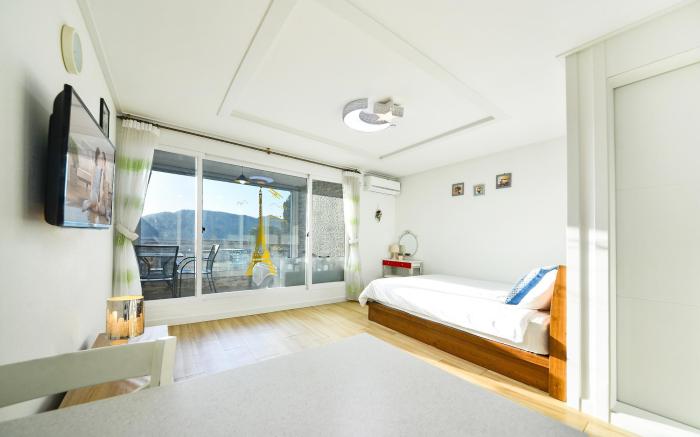 Ganghwa Noel Spa Pension