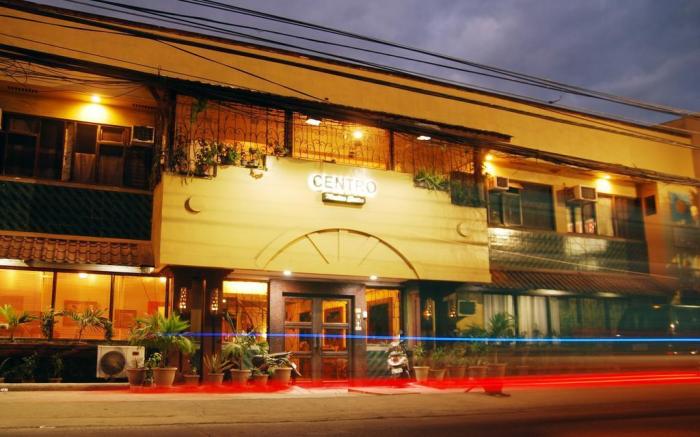 Centro Mactan Suites