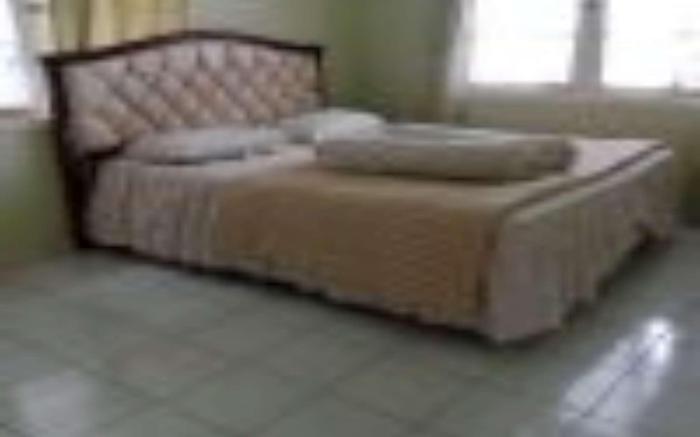 Villa Geulis 6 Kamar Tidur