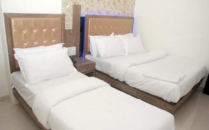 Hotel Sanjary Palace