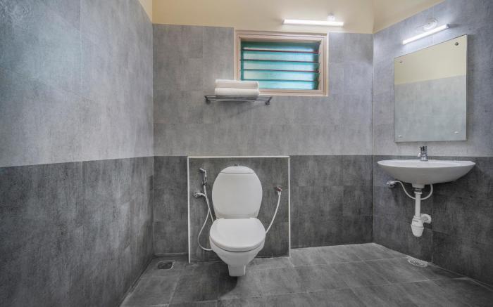 Hotel Sadhabishegam - Vaitheeswarankoil