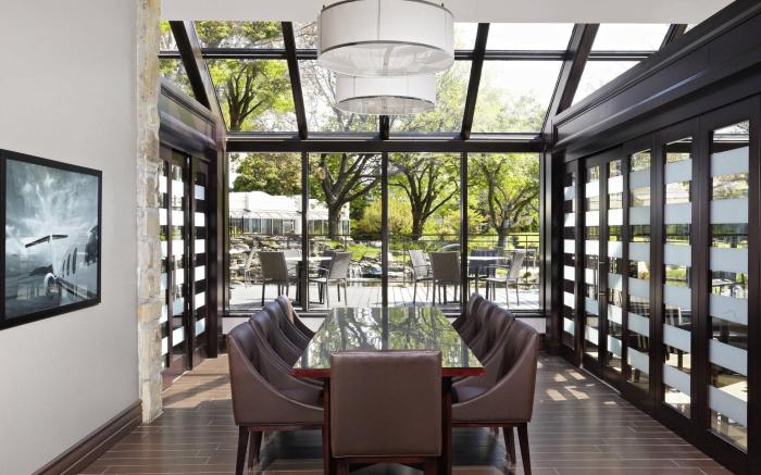 Sheraton Montreal Airport Hotel
