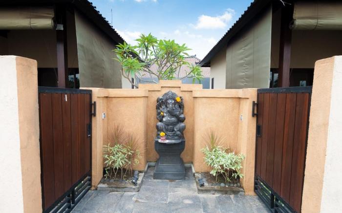 Puri Artha Villa