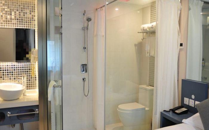 Zhotels Shanghai East China Normal University Caoyang Road Metro Station Branch