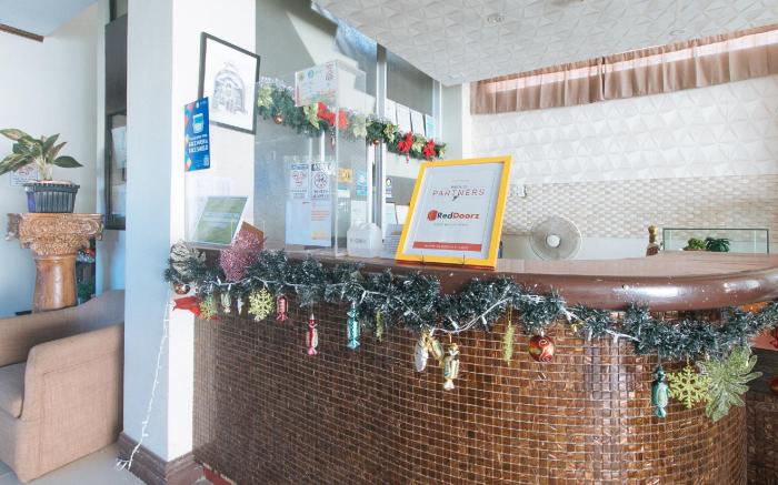 RedDoorz Plus New Era Budget Hotel Mabolo former RedDoorz near Landers Superstore Cebu City