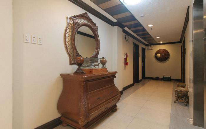 RedDoorz Plus New Era Budget Hotel Mabolo former RedDoorz near Landers Superstore Cebu City