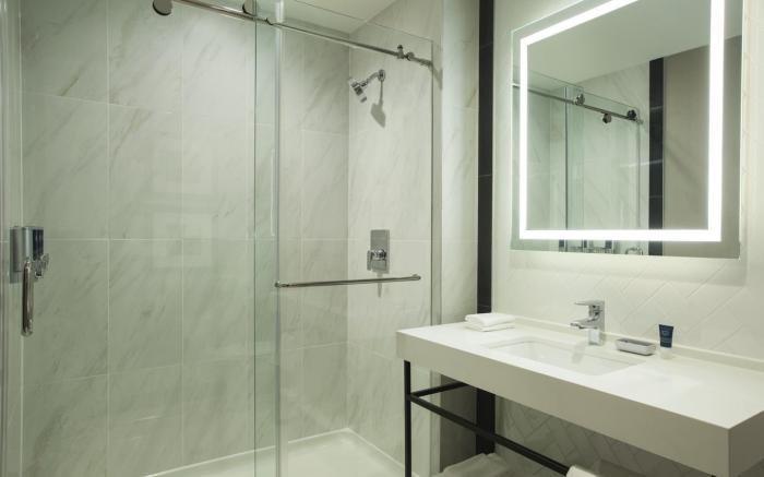 Four Points by Sheraton Manhattan Midtown West