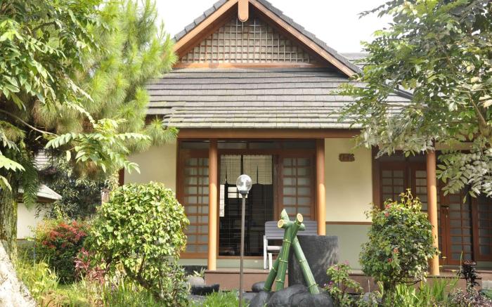 Villa Kota Bunga Ade-0310
