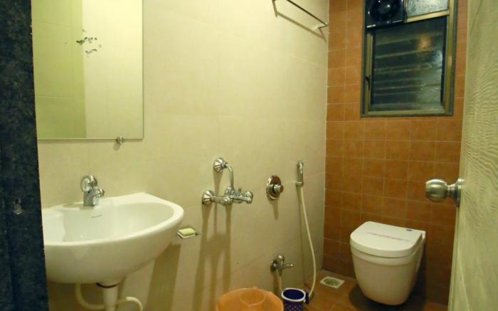 Hotel Madhuri Executive