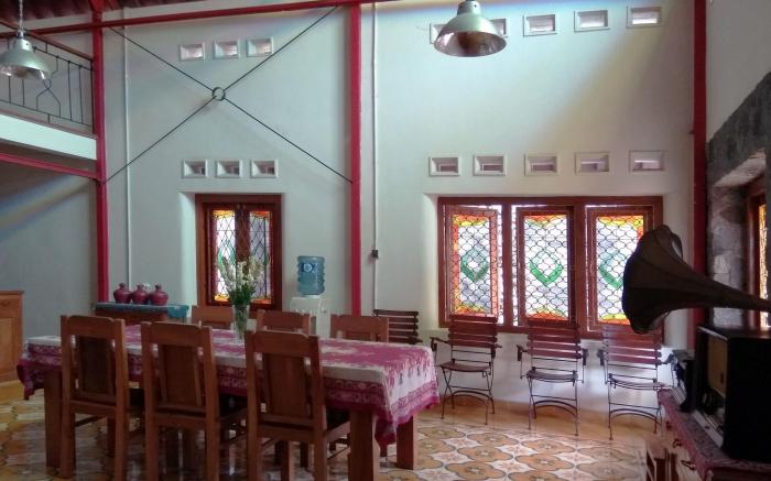 Omah Pitoe Guest House