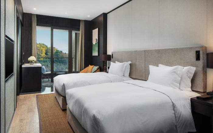 Hilton Ningbo Dongqian Lake