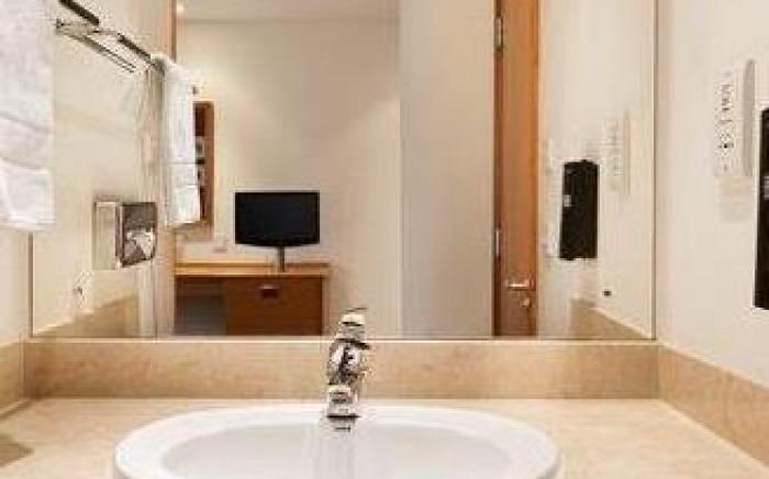 Days Inn by Wyndham Peterborough