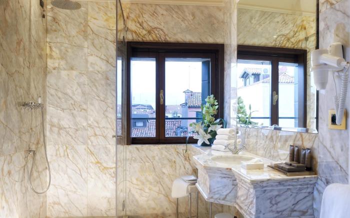 Ai Patrizi di Venezia
