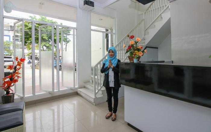 Golden Snail Guest House
