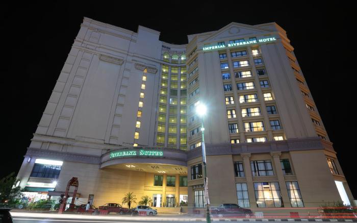 Imperial Riverbank Hotel