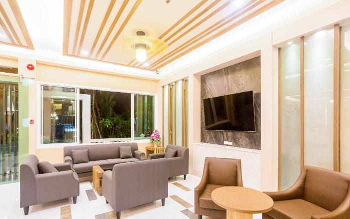Swan Lake Hotel Sattahip