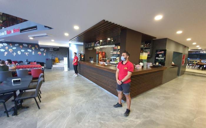 karikatur bi hotel