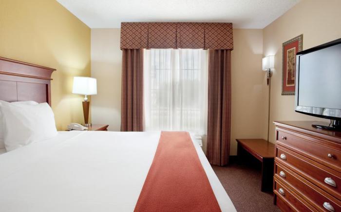Holiday Inn Express Hotel & Suites Sulphur - Lake Charles By IHG