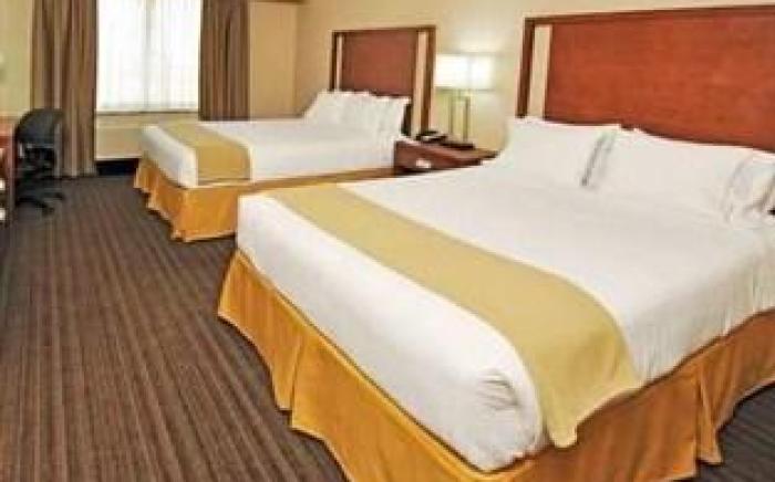 Holiday Inn Express & Suites Vaughan Southwest By IHG