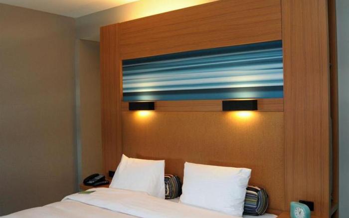 Aloft Montreal Airport