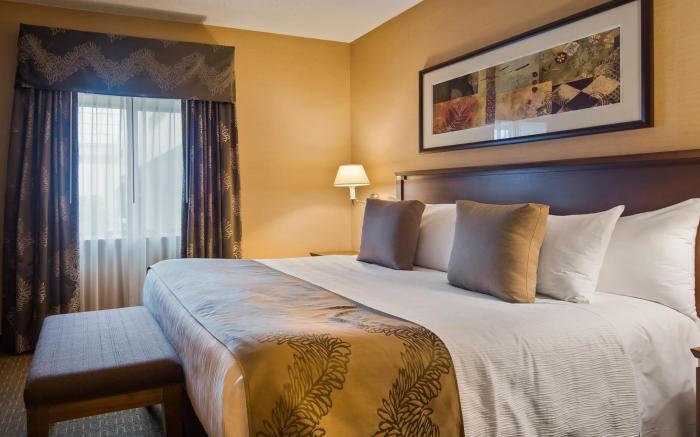 Best Western Plus Lamplighter Inn & Conference Centre