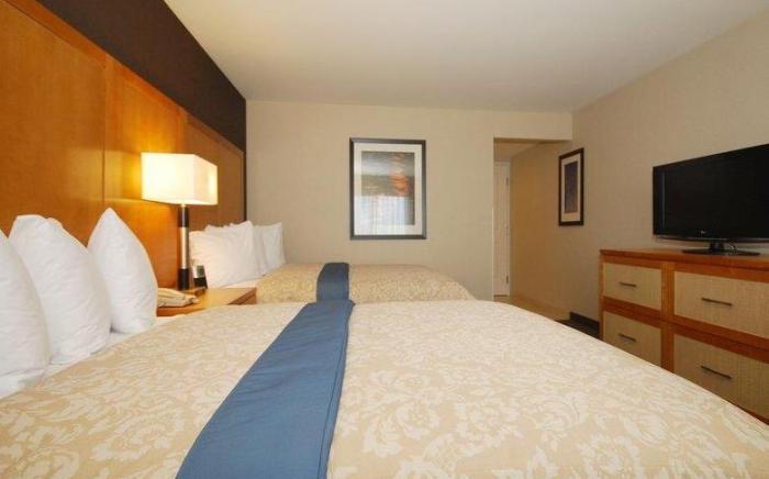 Best Western Plus Marina Gateway Hotel