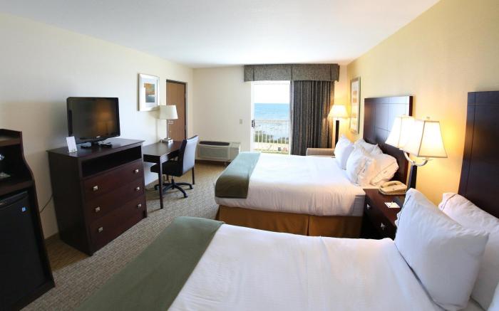 Holiday Inn Express St. Ignace Lake Front Hotel By IHG