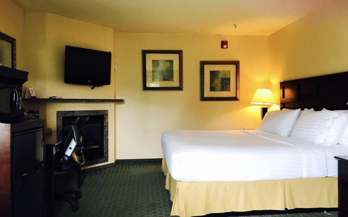 Holiday Inn Express Fort Bragg By IHG