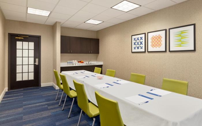 Holiday Inn Express Hotel & Suites Fort Myers West - The Forum By IHG