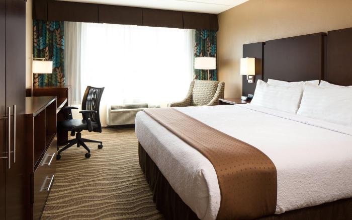 Holiday Inn Hotel & Suites Overland Park-West By IHG