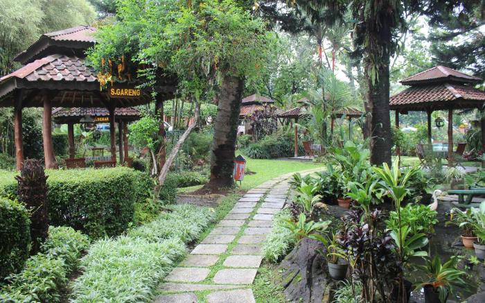 TAMAN SARI HOTEL DAN RESORT