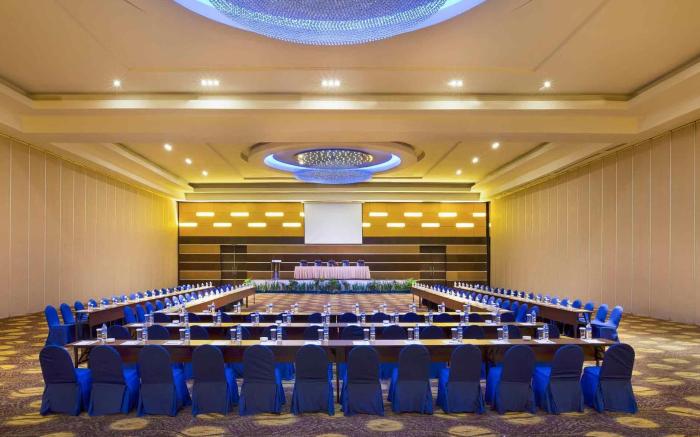Novotel Manado Golf Resort & Convention Center