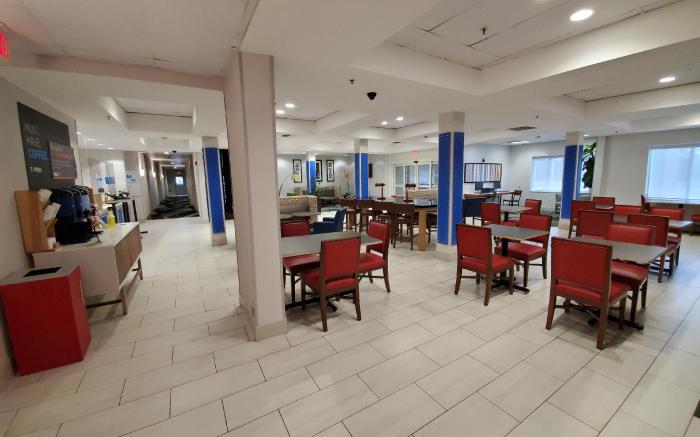 Holiday Inn Express Hotel & Suites Lynnwood By IHG