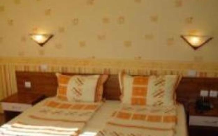 Hotel Eos