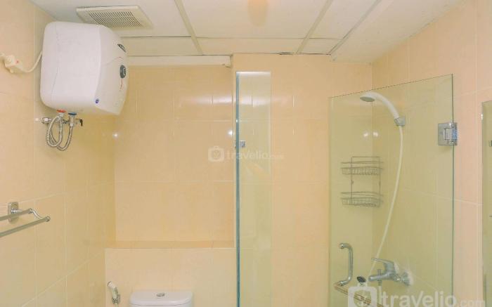 Homey and Relaxing 2BR The Wave Apt By Travelio