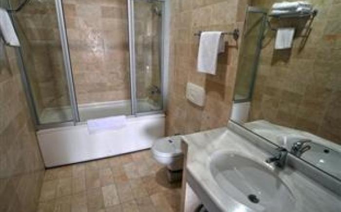Nil Hotel