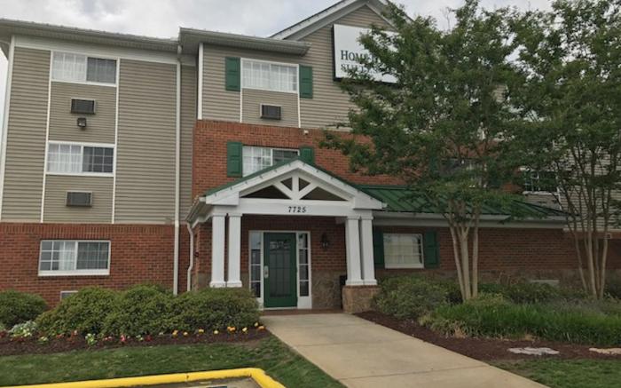 HomeTowne Studios & Suites Charlotte – Concord