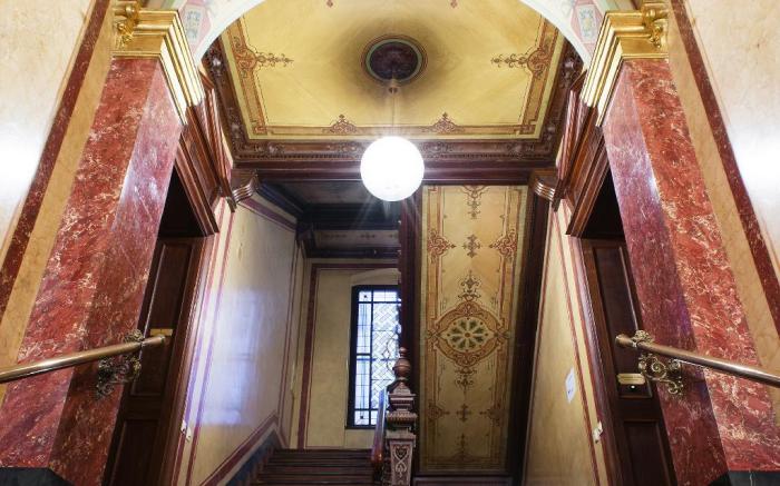 Upper Room Hotel