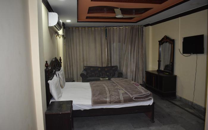 Hotel Khursheed Palace Faizabad
