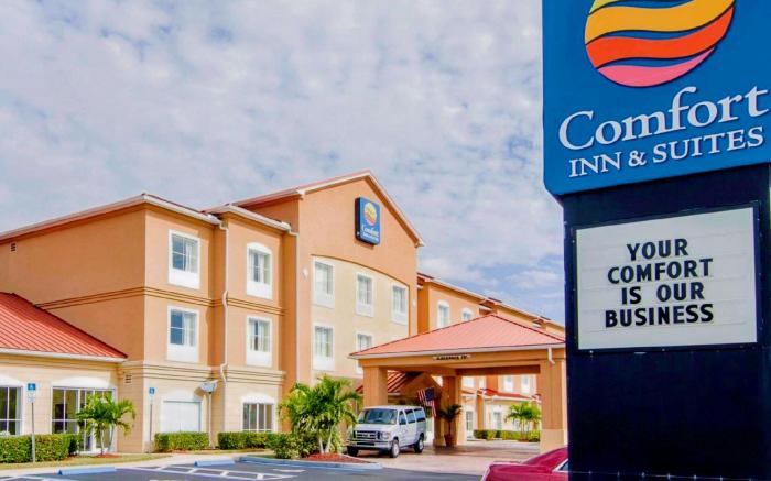 Comfort Inn & Suites Airport