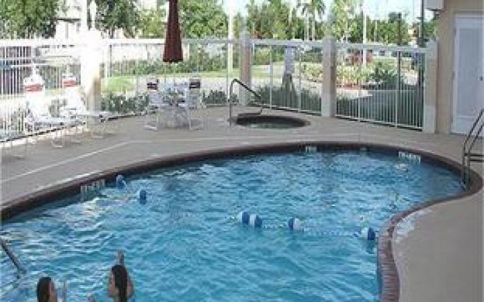 Holiday Inn Express Hotel & Suites Pembroke Pines Sheridan Street By IHG