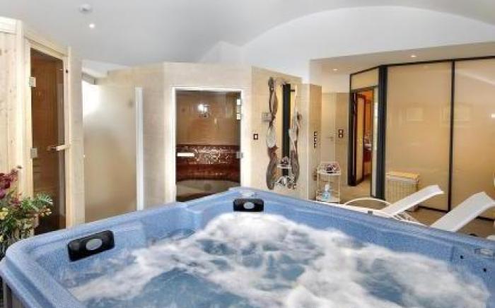 Chateau des Monthairons Hotel Restaurant GastroMaison Spa privatif