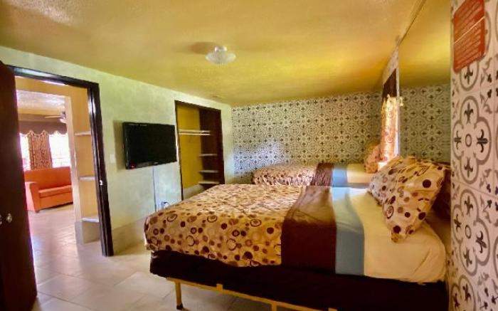 Savannah Inn and Suites Extended Stay