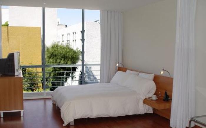 Lombardo Suites