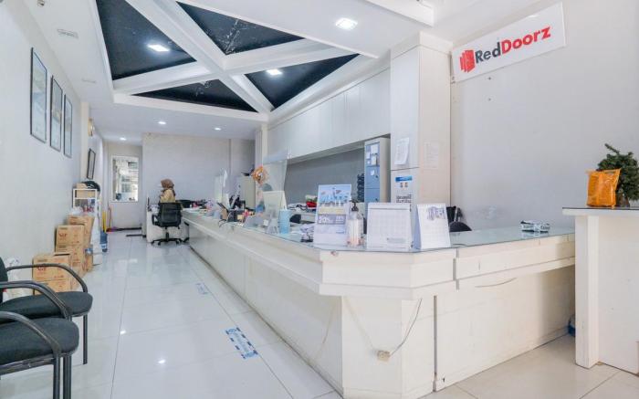 RedDoorz @ Darmo Surabaya